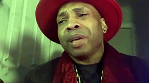 Dramaediter skips drinkchamps after wild neighbor antics