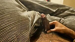 rishi bhardwaja wants sexy ladies to play with his cock now
