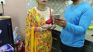 एक्स-जीएफ को ब्लैकमेल करके भाभी बना दिया किचन बूटि एक्शन के लिए!