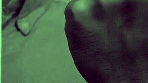 Lepa mama, intenzivno poljubljanje: Hočeš videti Chisato Shodine creampie akcijo?