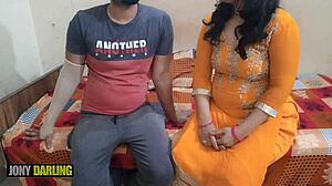 Bhabhi Punjabi bertaruh Devar untuk bang keras, jerit kuat dalam pertembungan tabu