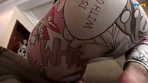 Ben ve Başka Bir Kız Dar Kot Pantolonlarda Osuruyoruz POV