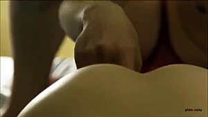 이 한국 마사지가 뜨거운 아시안 섹스로 변하는 거에 빠졌어