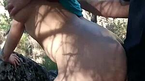 Eh, mau liat kita ngentot outdoor slow motion?