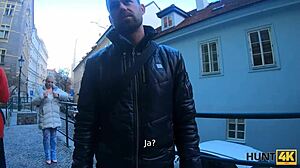 Hunter को epic tits job और cash के लिए bang मिलता है