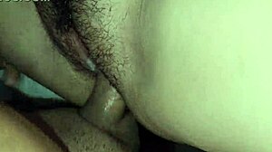 继兄趁家人外出偷干继妹，禁忌热火！