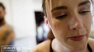 Istri nemu affair gay suami sama alpha Wolfe yang disembunyiin