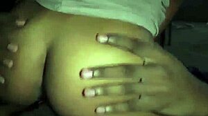 Threesome Blowjob Hari Jadi dengan Remaja 18+ Beruniform Tentera di Titik Jatuh Booty 23km