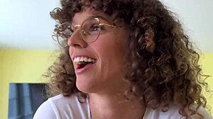 Никога не пускай заварена майка да отиде на Coachella сама, може да пропуснеш голямо нещо