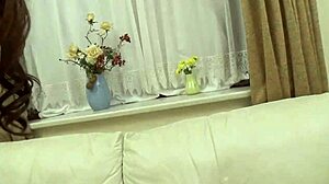 Ich konnte nicht aufhören, diese japanische rasierte Schönheit wild mit mir zu beobachten!