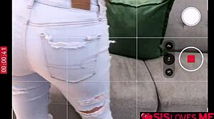 Nevlastná sestra Mia Kay fotí neposlušné fotky pre nevlastného brata Conora Coxxxa