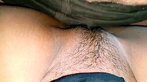 Indisk landsbypar hjemmelaget XXX med trange fitte creampie, oh yeah!