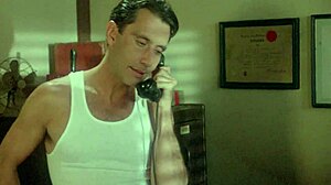 John Leslie a Hillary Summers se rozpálí v Dixie Ray Hollywood Star 1983