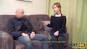 debt4k skyldner betaler med sin bløde mund og glat fisse