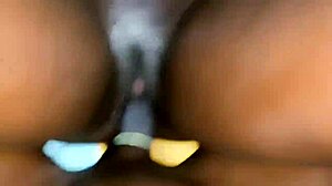 मेरी क्रीमी अफ्रीकन चूत हार्ड पाउंडिंग लेती है कमशॉट के साथ