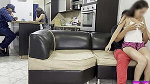 ¡Ayúdenme! Mi tío se aprovecha de mí, grita la sobrina 😢