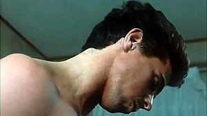 La Cougar Bollente Mostra La Sua Figa Grande In Un Porno Vintage Strepitoso. Restyling Full HD Porta Azione Indimenticabile