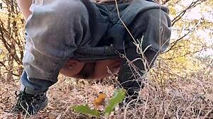 위험 야외 숲 화장실 오줌 싸기, 엄청 스릴