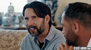 היי, תראה לטינה סאמר קול ומדי קולינס מזיינות את החורגים שלהן!