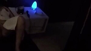 공개 마사지 야외 오르가즘과 크림파이 카메라에 잡혀!