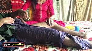 ससुर-बहू की गंदी रैंच सेक्स बूढ़े आदमी की लगातार चालों के साथ