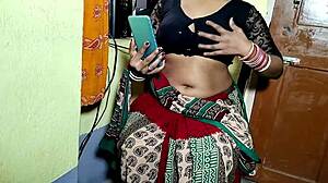 लाइव कैम शो भाभी के लवर के साथ हार्ड फकिंग से पहले