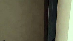 Fiu vitreg îngheață timpul să fută soția fierbinte