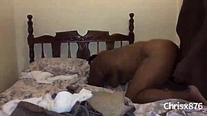 Poslije tuša debela ebony beba divlja s afričkim studom u vreloj akciji