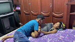 tengo sexo con mi mejor amigo por primera vez. el me hizo venir a chorro con oral y doggystyle.