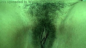 프랑스 의붓엄마가 처녀 의붓아들에게 몸 드러내