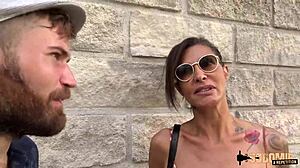 Charlotte, 40 ans, repousse ses limites avec un jeu anal sauvage. Brune française en veut plus !