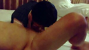 OLアシスタントが昼間に激しく騎乗、深い突きで大声で喘ぐ