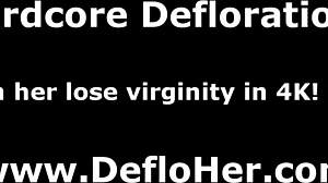 처녀 알리나가 캐스팅에서 깔끔한 보지 탐험해, 믿기지 않아