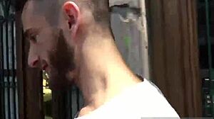 Эй, глянь на этот хардкорный гейский фильм с огромными уродливыми членами, который я нашел