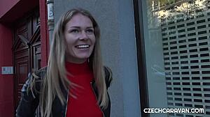 Seks in caravan ontmoet via datingsite 😜