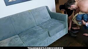 戴头巾少女被巨屌猛操，哇！😍