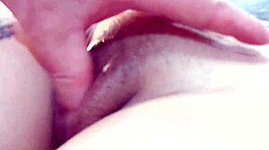 फिलिपिनो सौतेली बेटी अपनी बड़ी रसीली चूत से विदेशी सौतेले पिता को लुभाती है पार्ट 1