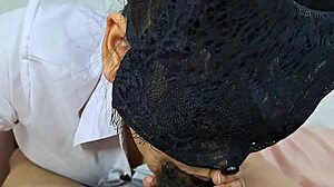 Thai masszázs válik gőzös szopásba amatőr párral