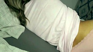 היי, זיון עם אמא חורגת לוהטת הלילה