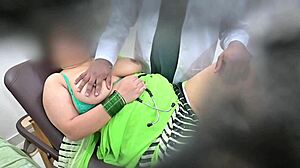 Doktor India Nakal dengan Pesakit Bhabhi, Lengkung Besar!