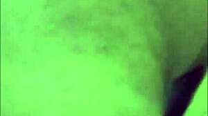 Binor Indonesia ngerasa enak banget di-entot kontol besar cowok muda