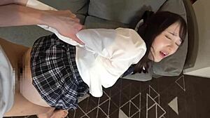 Remaja 18+ Yuzu-chan Terokai Seks Rumah Tangga Intens dengan Semangat