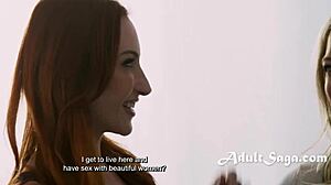 Lesbisk par scorer med babysitter Sophia Locke, Kenzie Taylor, River Lynn! 😘