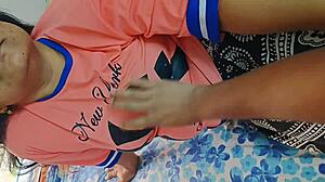 धोखेबाज़ देसि गर्लफ्रेंड होटल रूम में लवर को ज़ोर से चोदती है