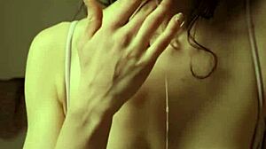 Prekleto, slinast blowjob z deep throat, pulzirajoč cum v ustih, tako umazano - amaterska Lanreta