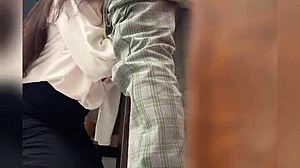 선생님, 교실로 불러서 문 뒤에서 공개 멕시칸 성숙 섹스 할래?