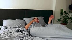 我和继母的禁忌内射冒险