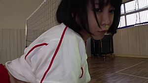 日本巨乳排球运动员的秘密练习揭秘