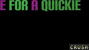 أسرار عائلية تتكشف لأول مرة في فضيحة خيانة مراهقة حميمة في المنزل