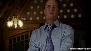 Charisma Carpenter, pronta per questo threesome selvaggio del 2004?